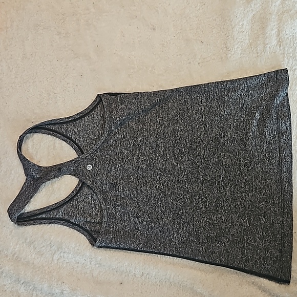 Lululemon tank - Picture 2 of 2